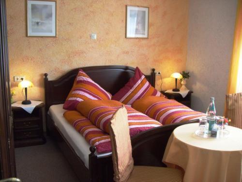 Hotel Adler Aichelberg  Bagian luar foto