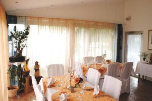 Hotel Adler Aichelberg  Bagian luar foto