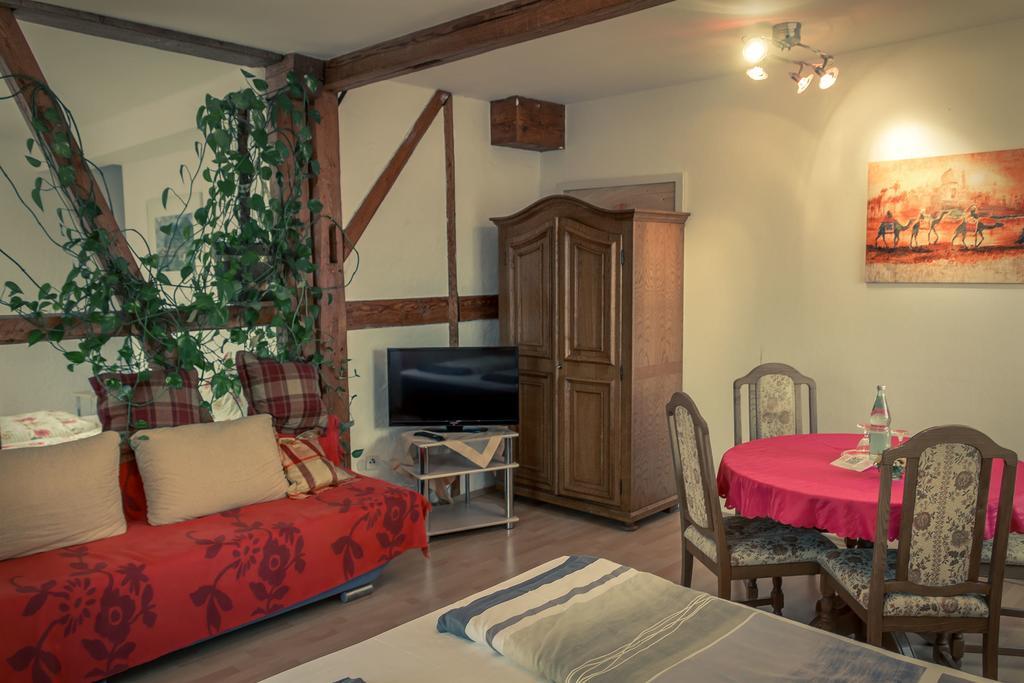 Hotel Adler Aichelberg  Ruang foto